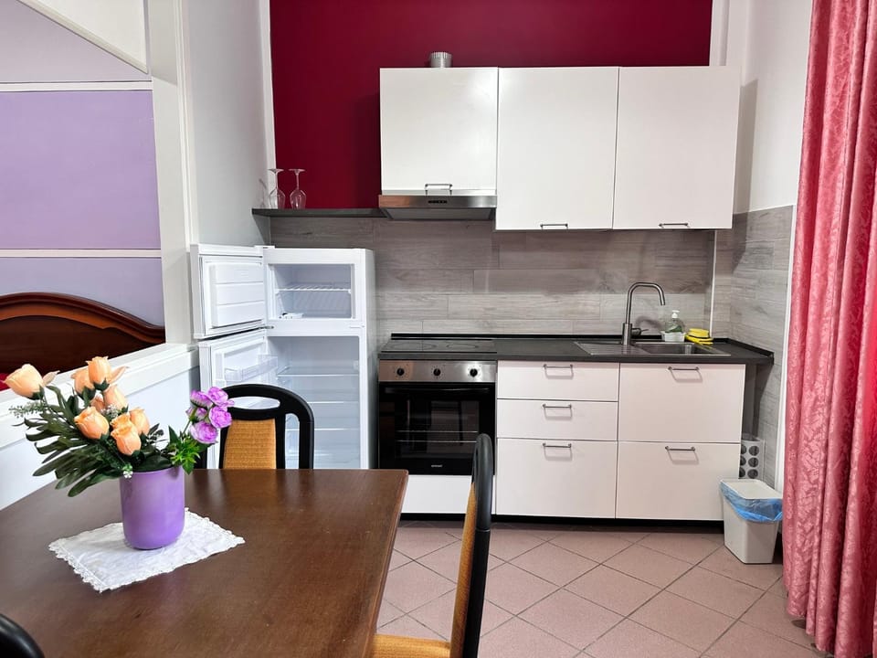 Kitchen or kitchenette, oven, stove