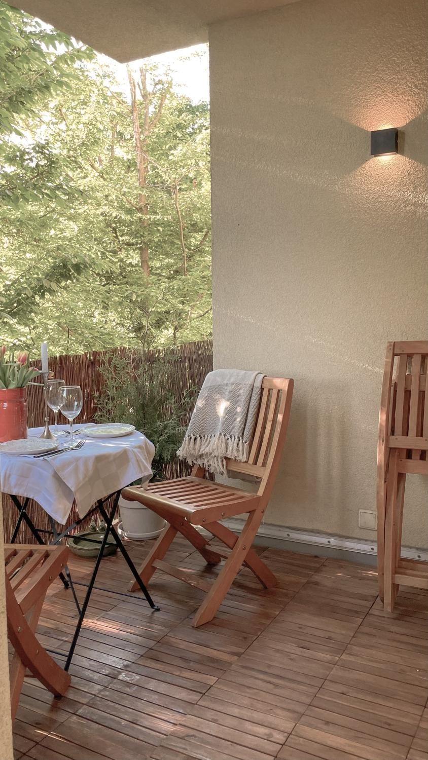 Luxuriöse, 3 - Schlafzimmer Ferienwohnung mit Tiefgarage & Balkon Apartment in Wiesbaden