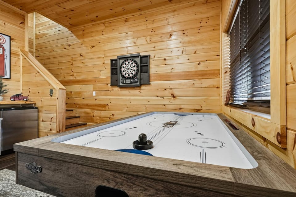 Rustic Roots Chalet in Sevierville