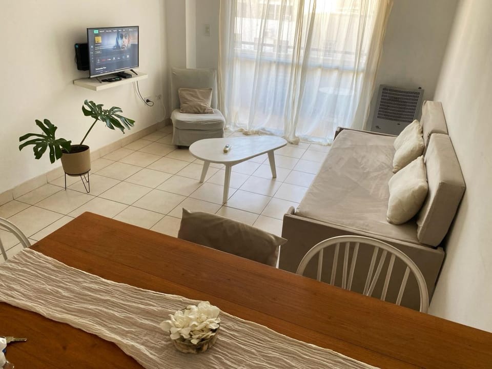 Communal lounge/ TV room, TV and multimedia, Living room, Seating area