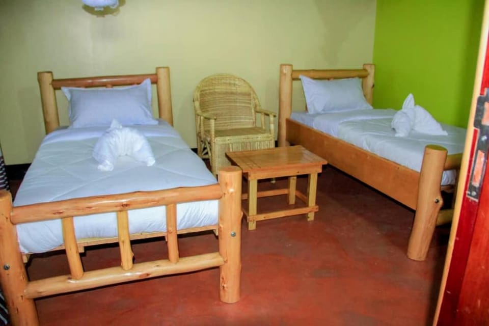 Nzoghu Heritage Safari Camp Resort in Uganda