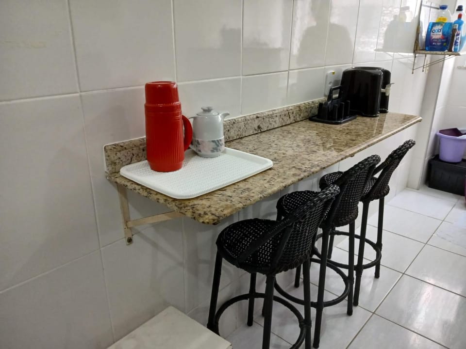Coffee/tea facilities, Kitchen or kitchenette, Dining area