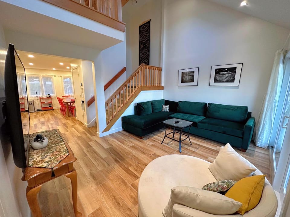 RB18 Updated Ski-in Ski-out Bretton Woods Townhome House in Carroll