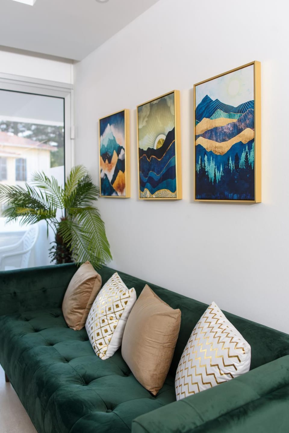 Decorative detail, Seating area