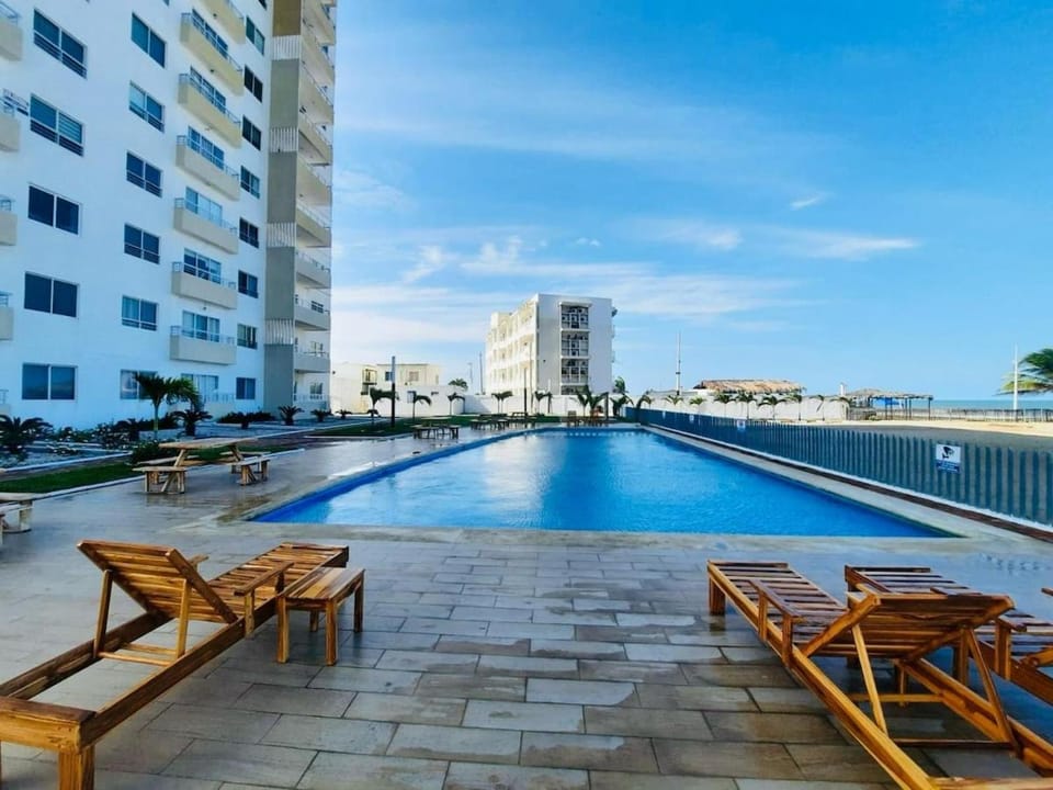 Vista al Mar - Parqueo - Piscina - Salida al Mar Apartment in Guayas