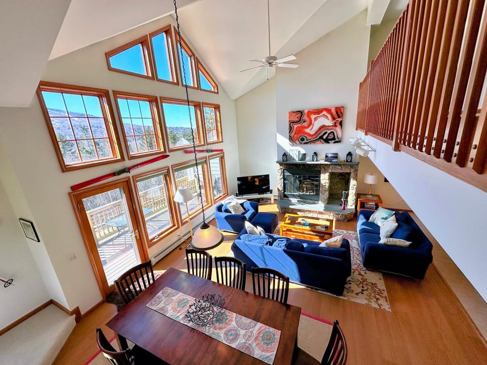 SH3 Luxurious Stonehill Townhouse in Bretton Woods House in Carroll