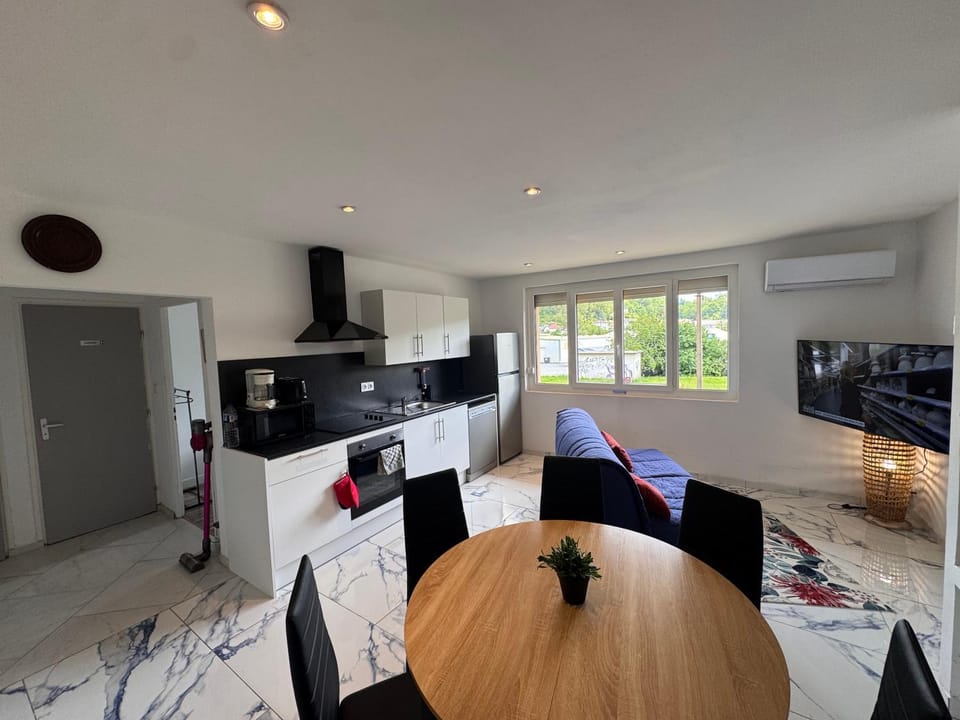 T3 moderne - Clim - Parking privé 4 couchages Apartment in Occitanie