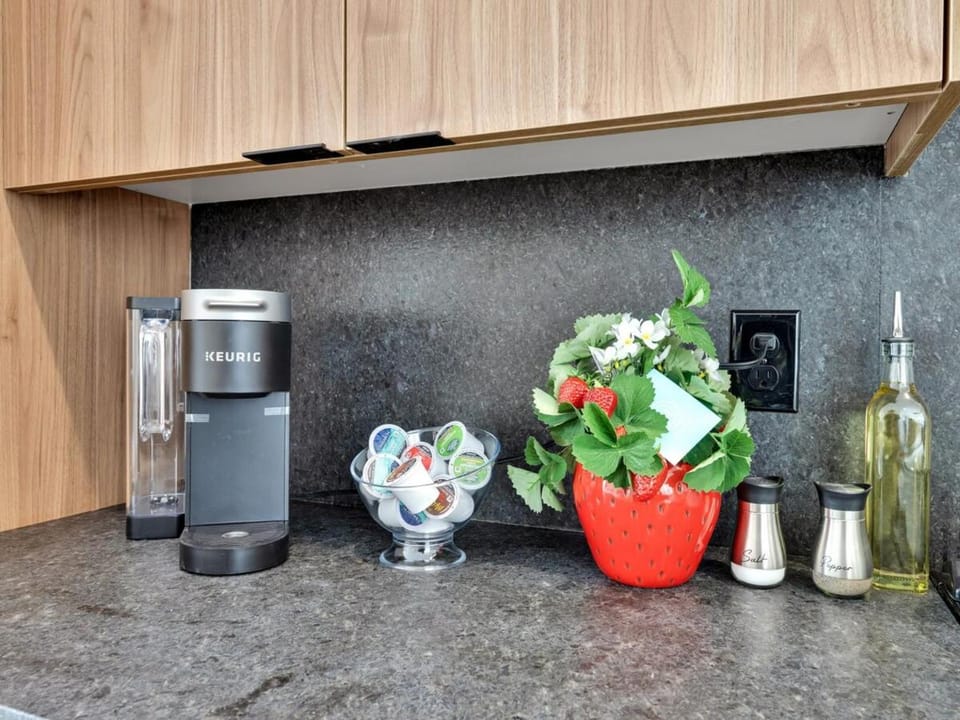 Coffee/tea facilities, Kitchen or kitchenette