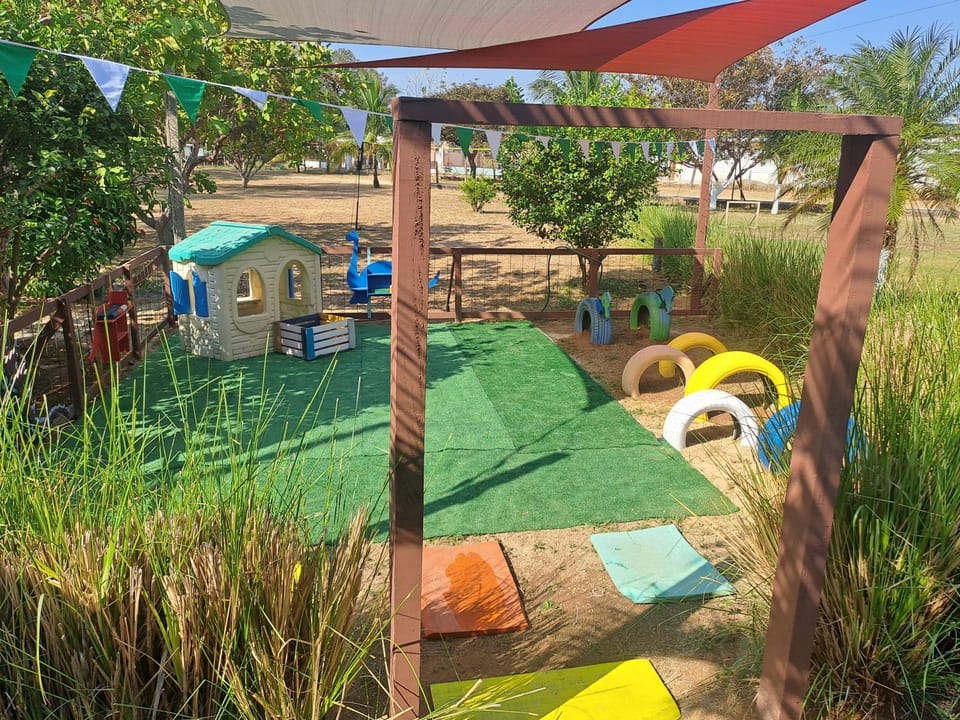 Sunset House Hostel Bed and Breakfast in Liberia