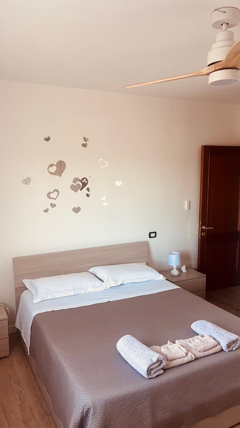 La finestra su Assisi Apartment in Bastia Umbra