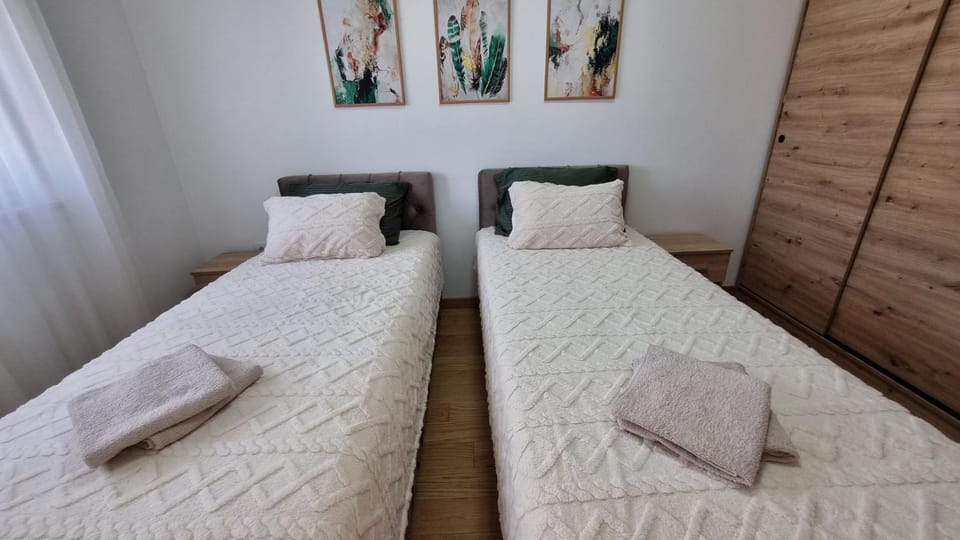 Bed, Decorative detail, Bedroom