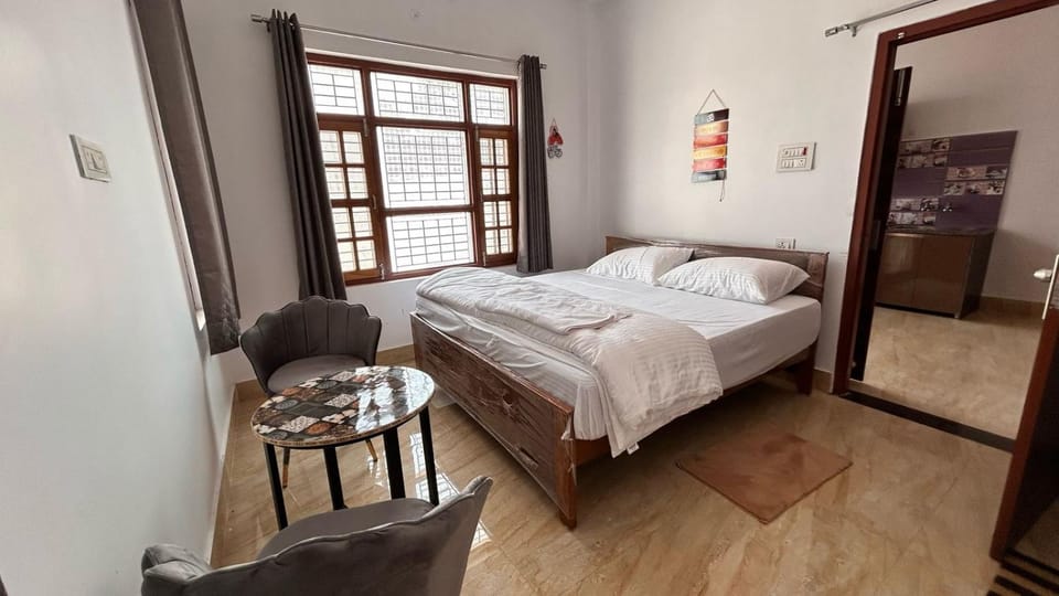 Happy Inn Apartment in Uttar Pradesh