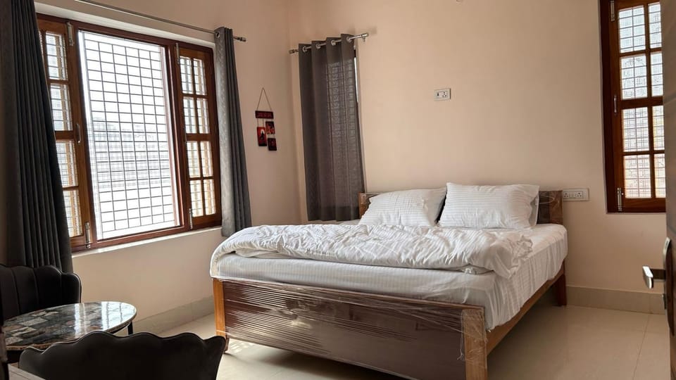 Happy Inn Apartment in Uttar Pradesh