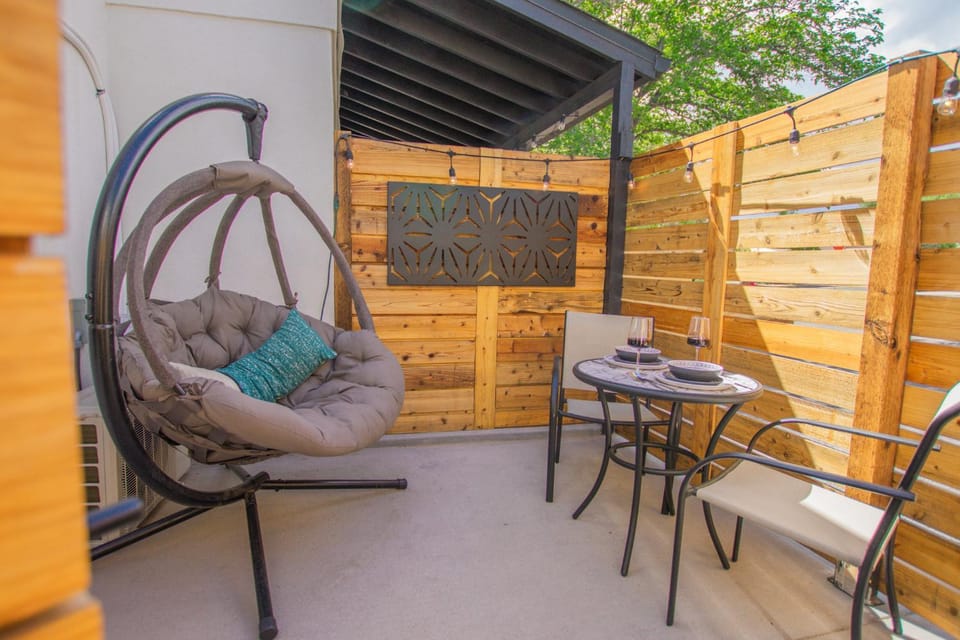 Route 66 Retro Retreat Apartment in Albuquerque