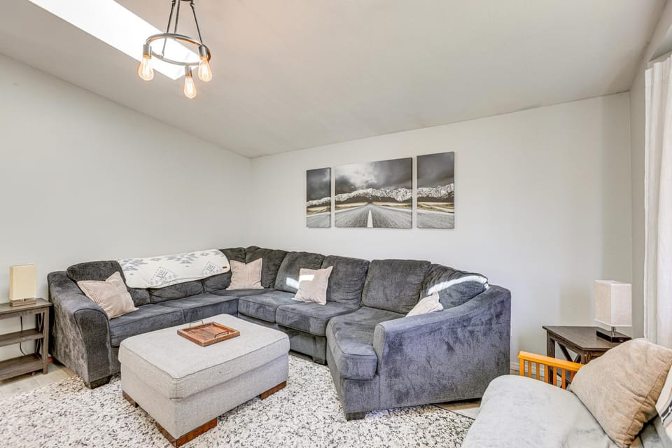 Family-Friendly Home w/ Fire Pit in Bend! House in Bend