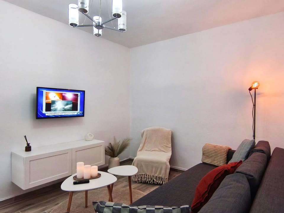 TV and multimedia, Seating area