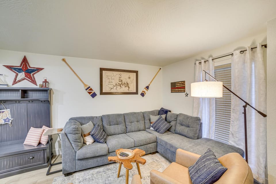 Walk to Branson Landing: Condo w/ Resort Amenities House in Branson