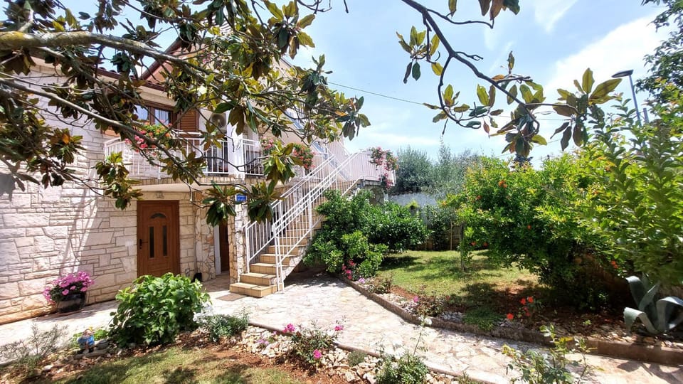 Property building, Garden
