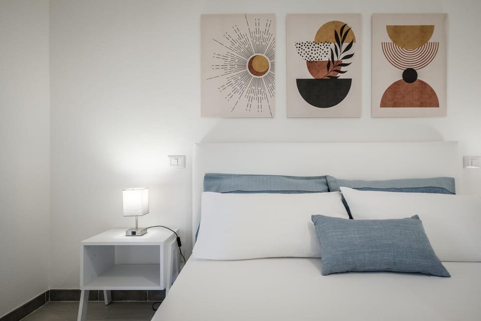 Suite Sant'Andrea-250 m from the Beach- Privat Parking-Self Check-in - Netflix Villa in Quartu Sant'Elena