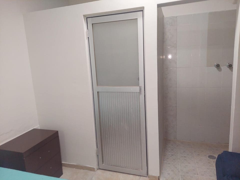 2 recámaras entrada independiente todos los servicios Apartment in Aguascalientes