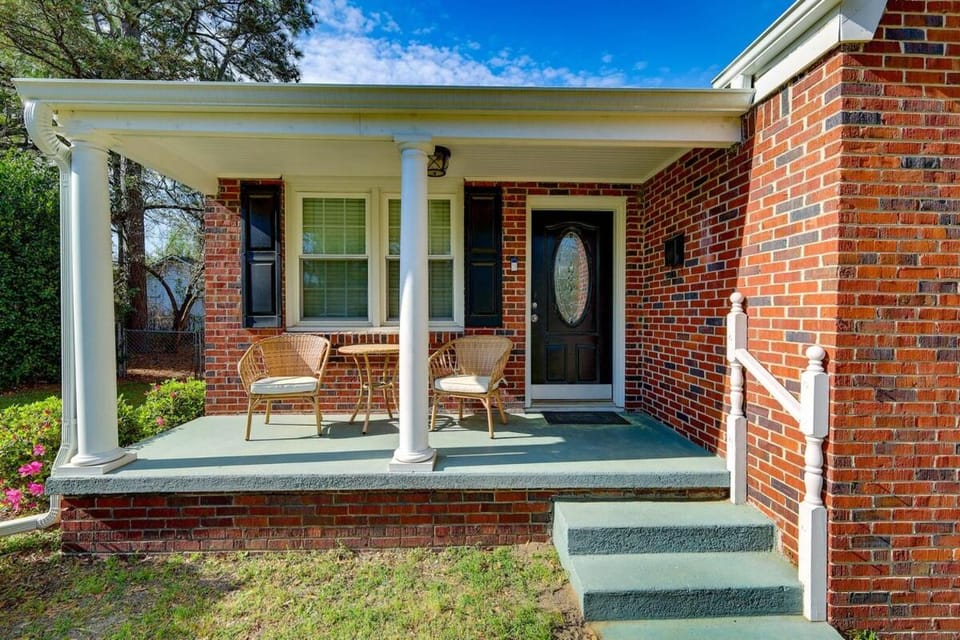 2 Bed Charming Home Cayce W Columbia House in West Columbia