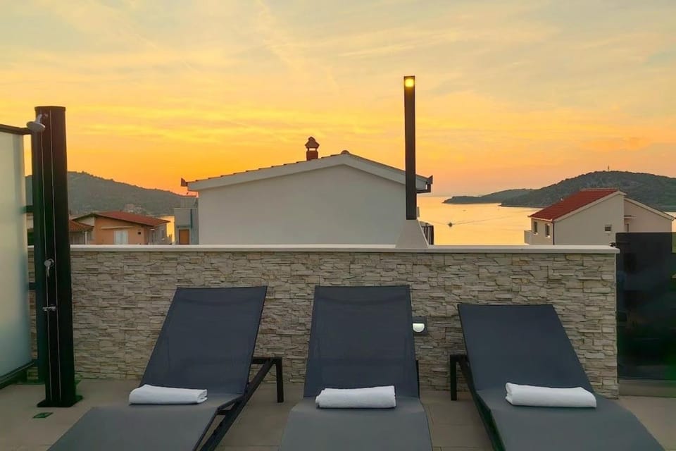 Location, children, Family