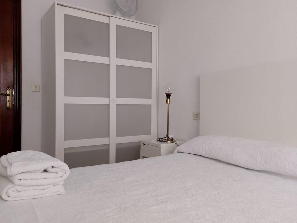 Bed, Photo of the whole room, Bedroom, towels, wardrobe