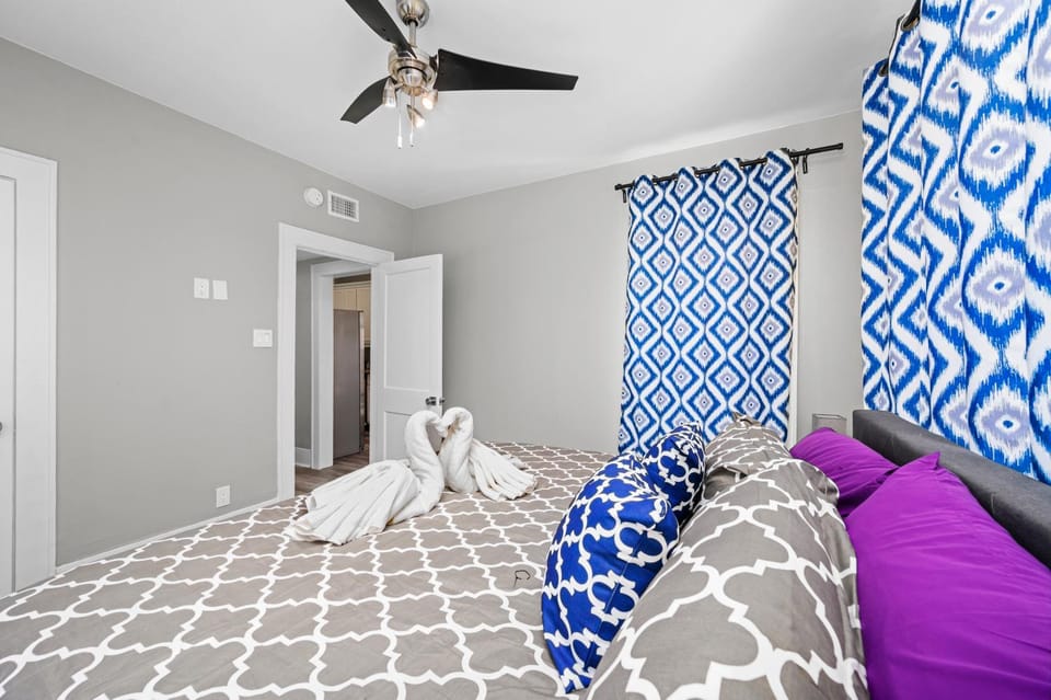 Spacious Montrose Apartment Close to Downtown Houston Apartment in Houston