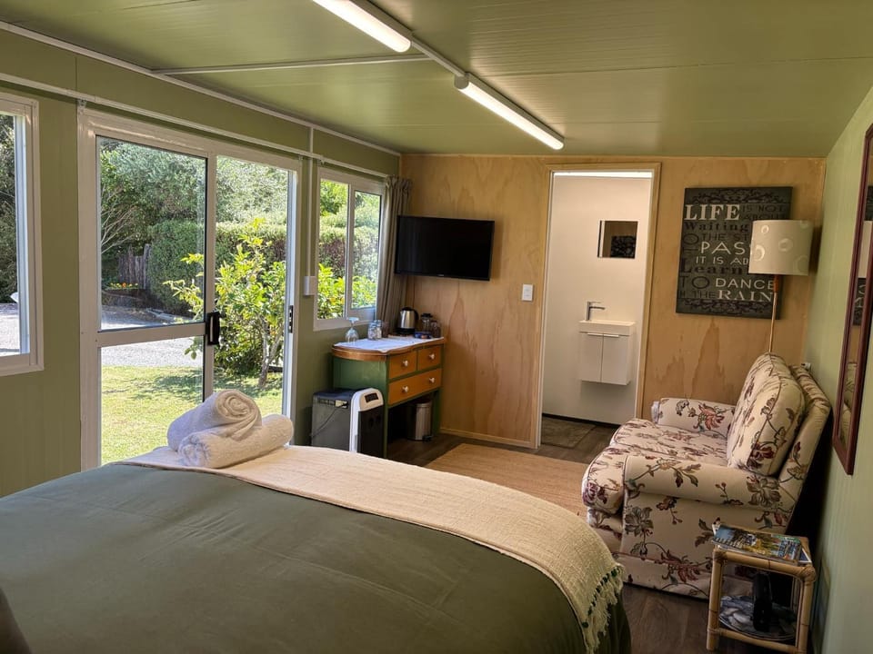 Jen's Oasis Bed and Breakfast in Wellington Region