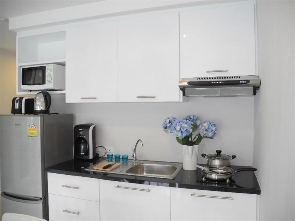 Kitchen or kitchenette, stove
