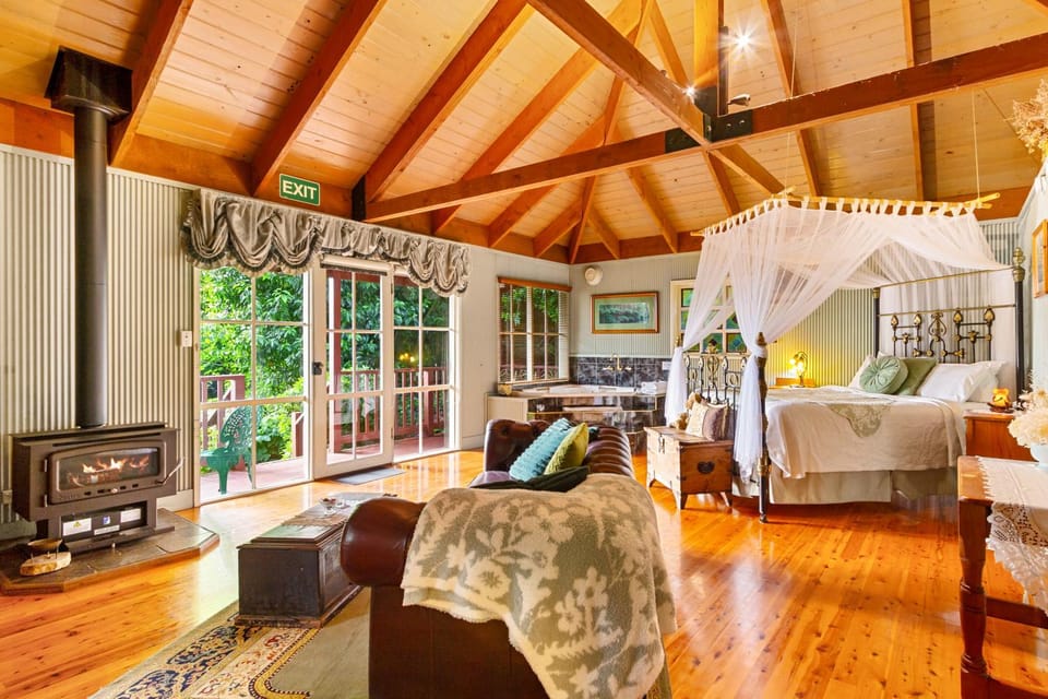 StayAU Windsong Cottage Idyllic Getaway Dandenong House in Mount Dandenong