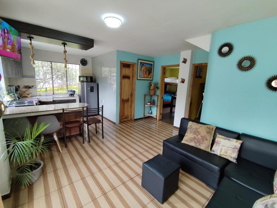 Kitchen or kitchenette, Living room, Seating area, Dining area, pet friendly, stove
