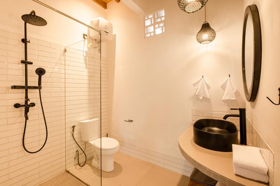 Shower, Bathroom, towels