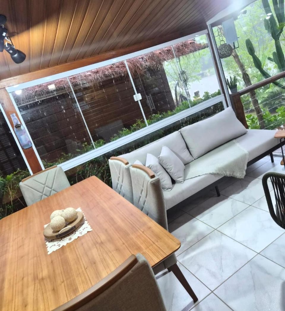 Cabana em Itu-SP Chalé Veraneio Camping Carrion Chalet in State of São Paulo