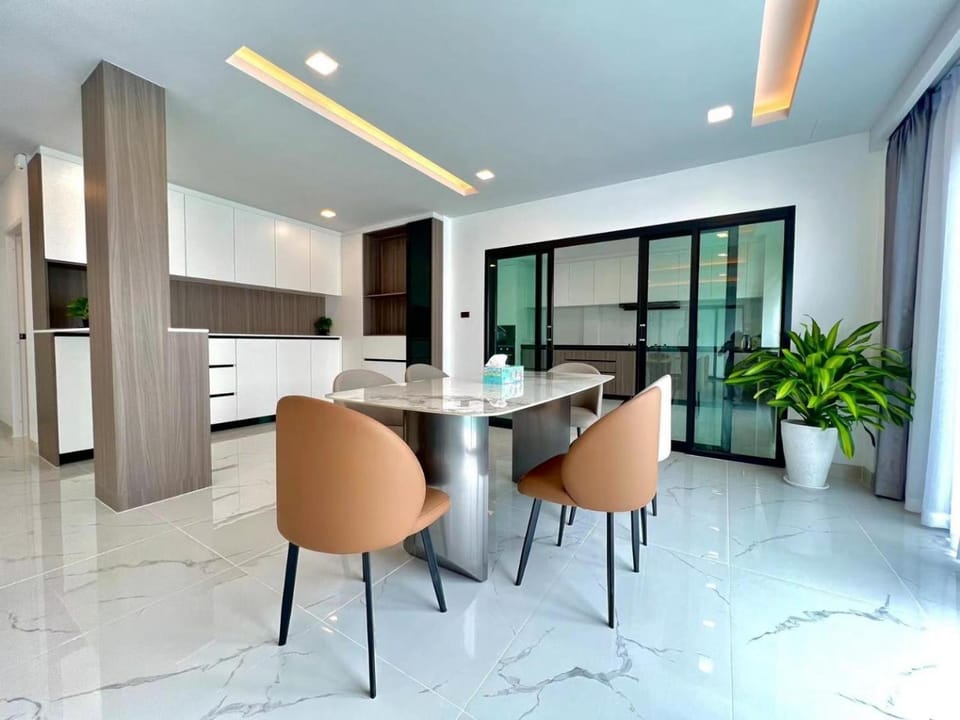 芭堤雅网红泳池独栋别墅 Villa in Pattaya City