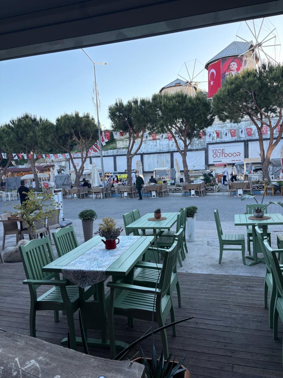 Alacati Sardunya Hotel Bed and Breakfast in Alaçatı