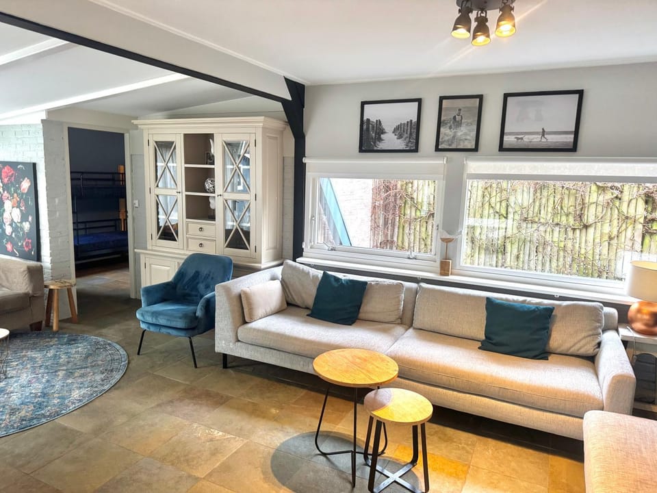 Holiday villa walking distance to North sea beach House in Scharendijke