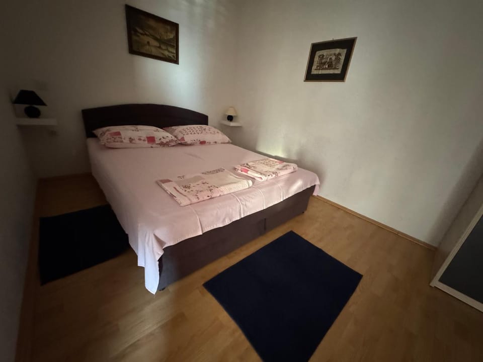 Apartment GOLDENS with a sea view Apartment in Lika-Senj County