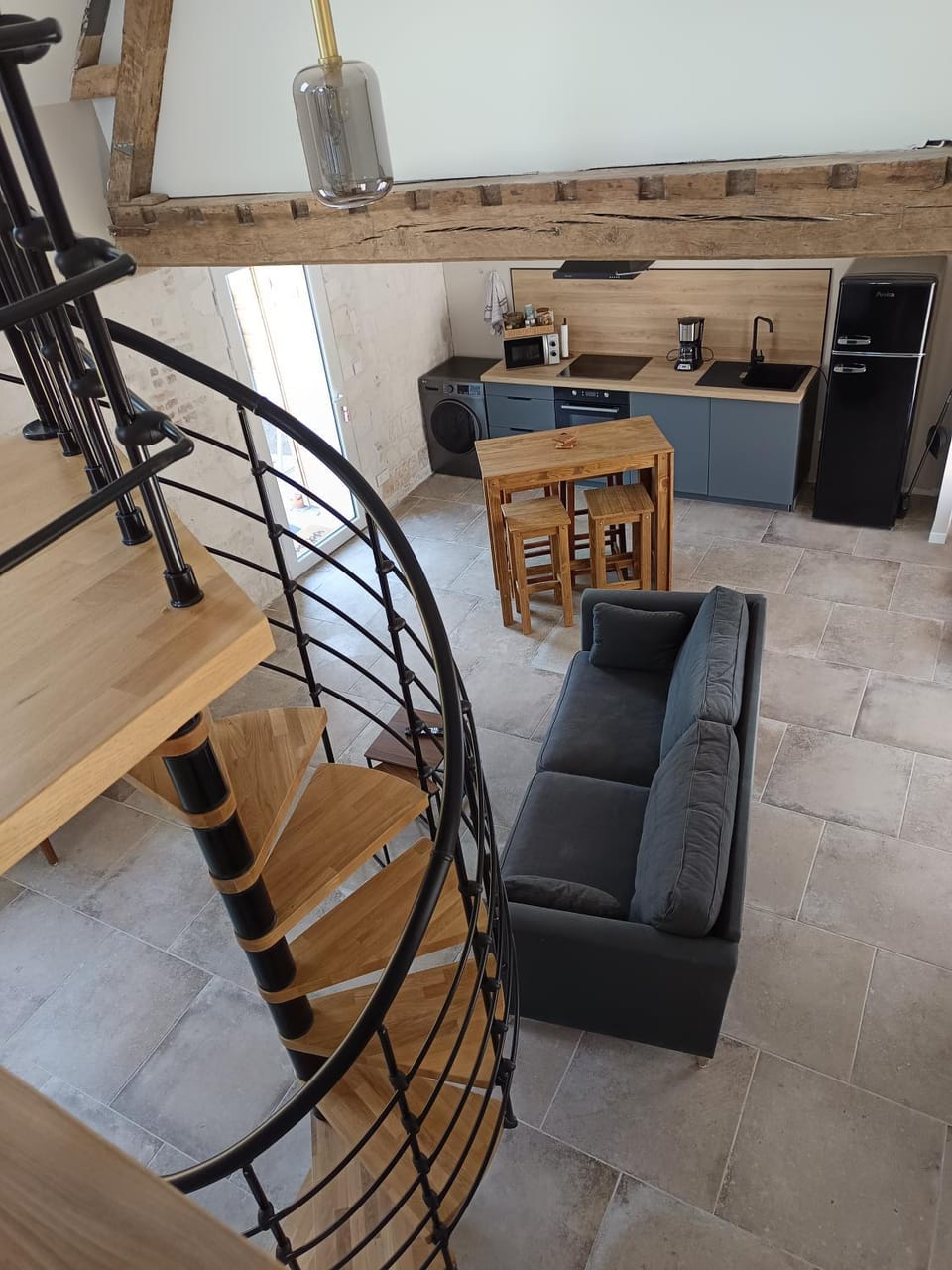 Kitchen or kitchenette, Living room