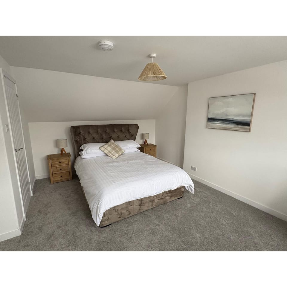 Modern 3-Bedroom, central Kirkcudbright Apartment in Kirkcudbright