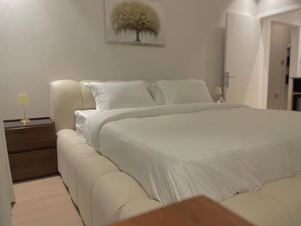 شقة انيقة غرفة وصالة بحي الياسمين دخول ذاتي Elegant Apartment in Yasmine District Room & Lounge Apartment in Riyadh