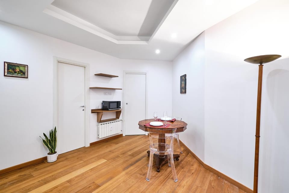 TV and multimedia, Kitchen or kitchenette, Dining area