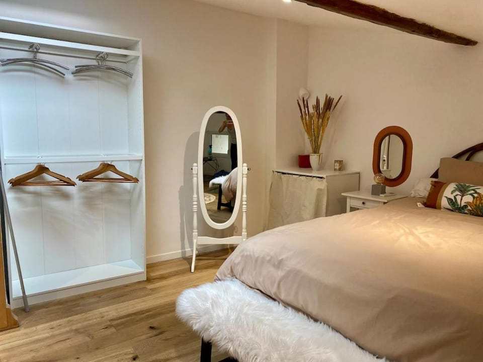 duplex centre historique climatisé Apartment in Toulon