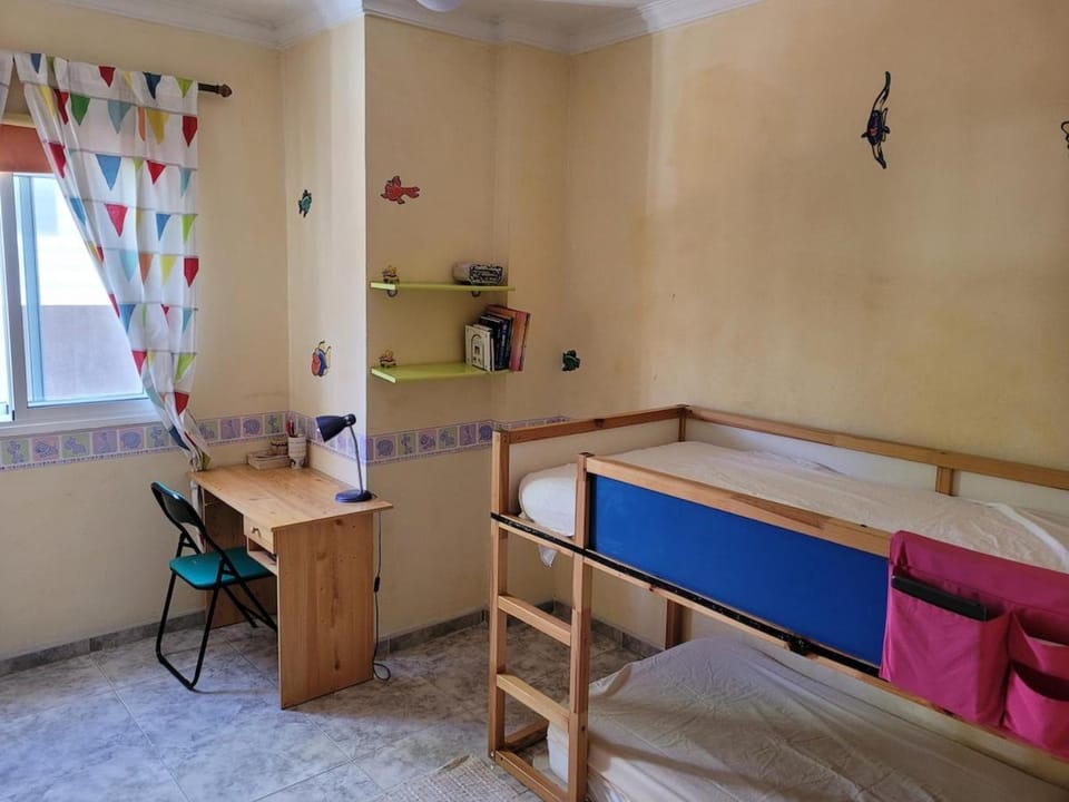 Three-bedroom apartment House in Comarca Sur