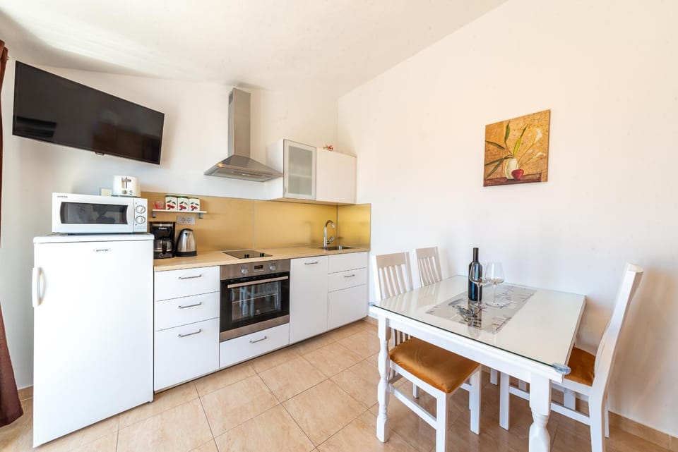 Apartments Kristian Apartment in Bol