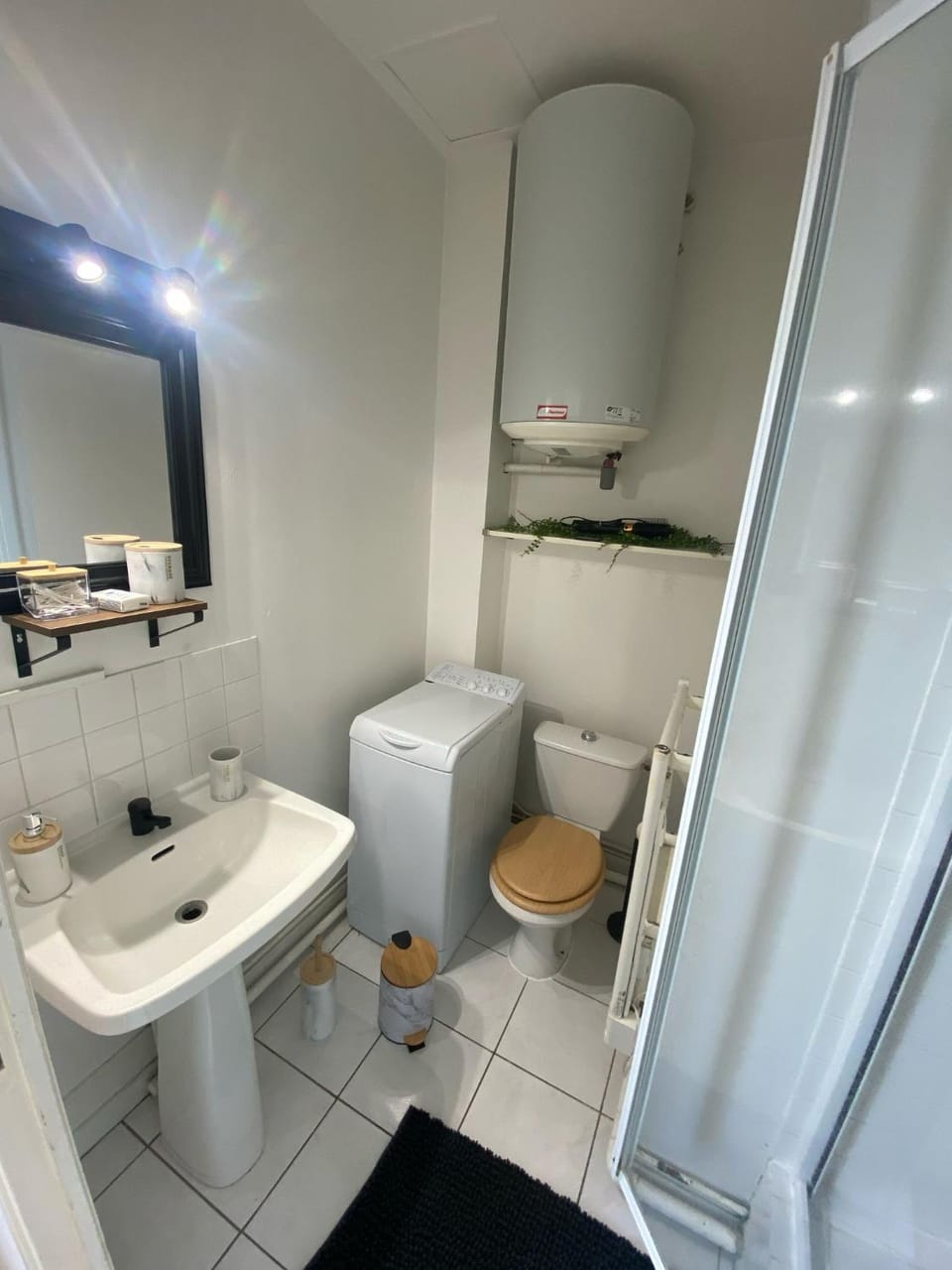 Shower, Toilet, Bathroom