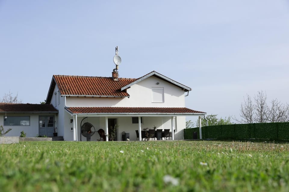 Property building, Spring, Day, Garden view