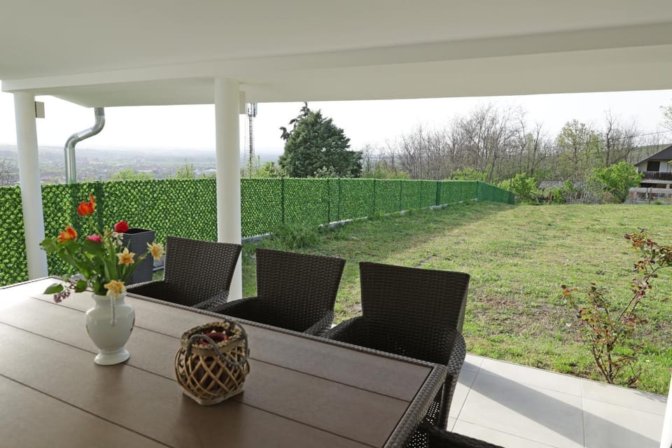 Balcony/Terrace, Balcony/Terrace