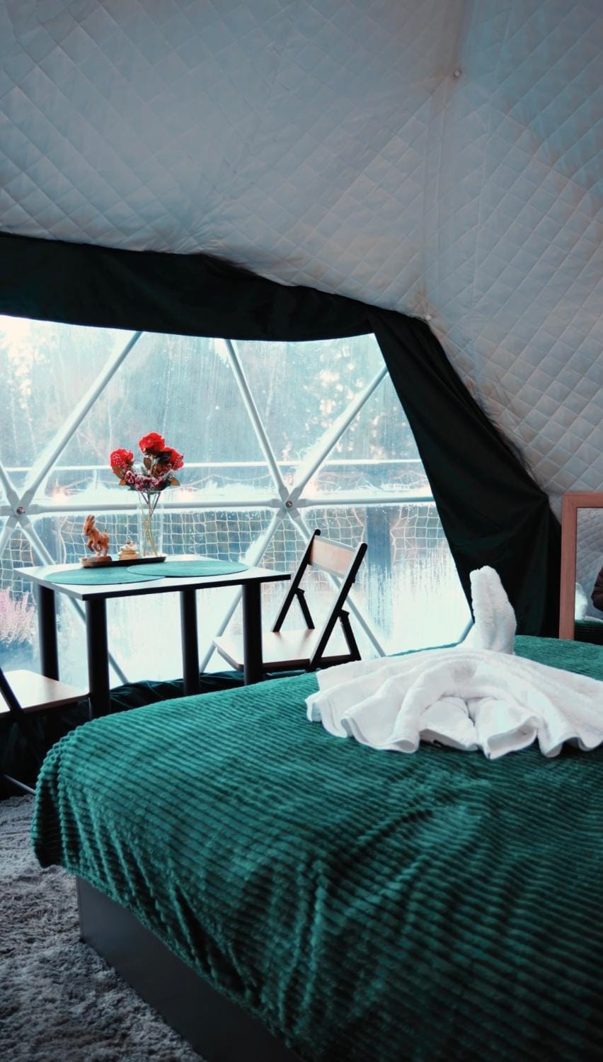 Całoroczny Apartament Jacuzzi Zieleniec Goat Glamp Luxury tent in Lower Silesian Voivodeship