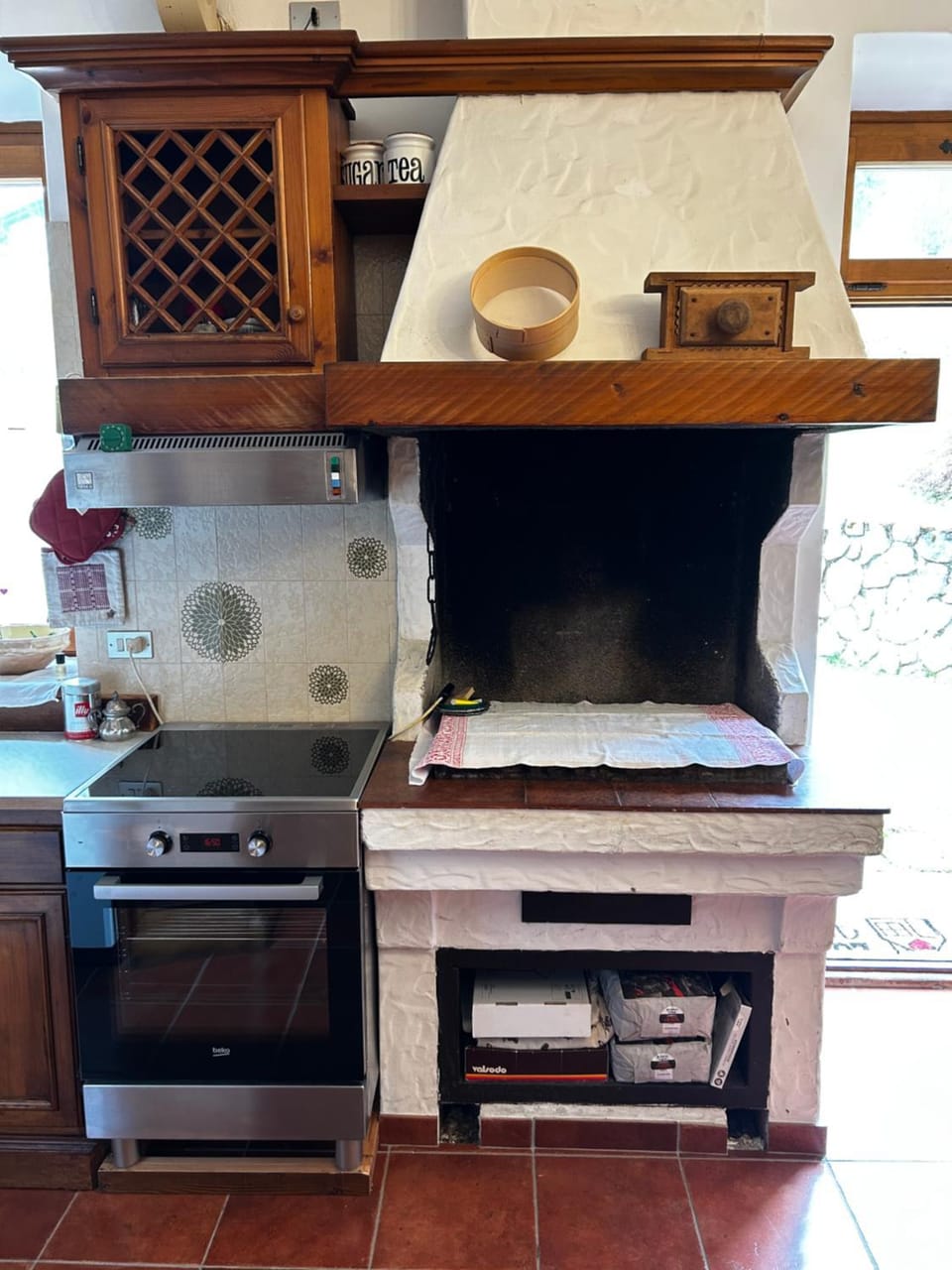 Kitchen or kitchenette, stove